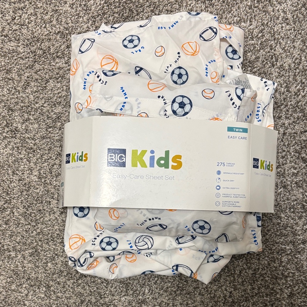 Sports-Themed Twin Sheet Set - White and Blue